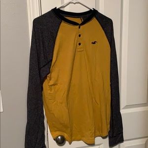 Hollister L Yellow Long Sleeve Tee